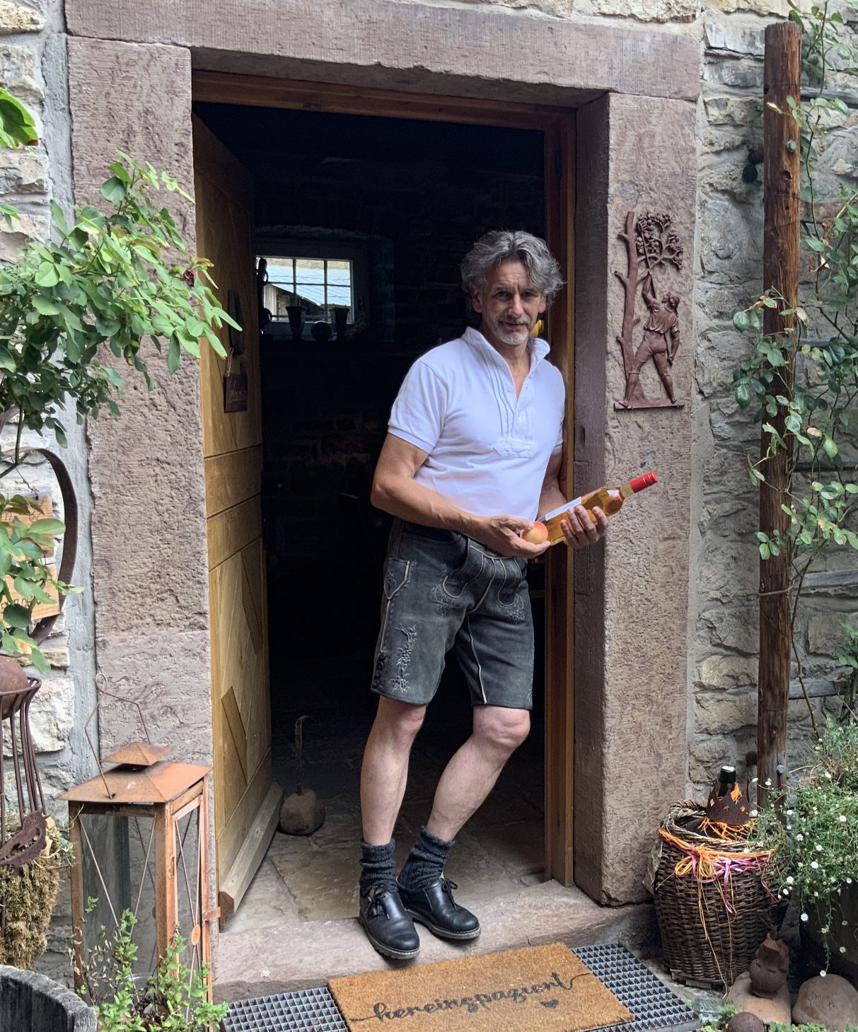 Der Obstbaumfluesterer Achim Mayer vom Mayerhof