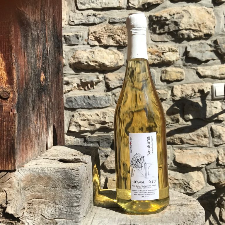 Der Nocturna Secco vom Mayerhof aus Apfel und Quitte